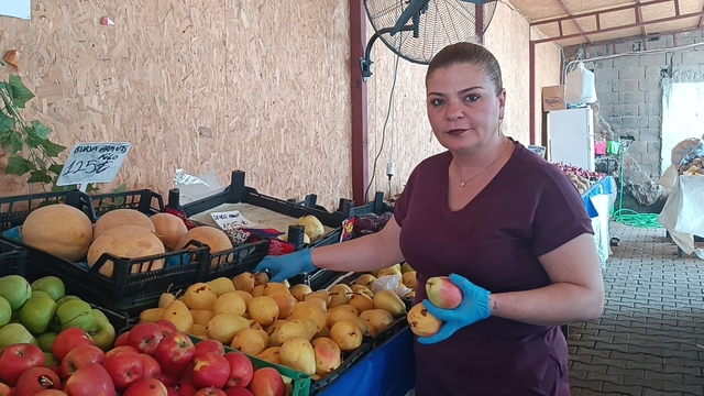 Depremzede kadınlar, 1 Mayıs'ta da mesaiye devam etti