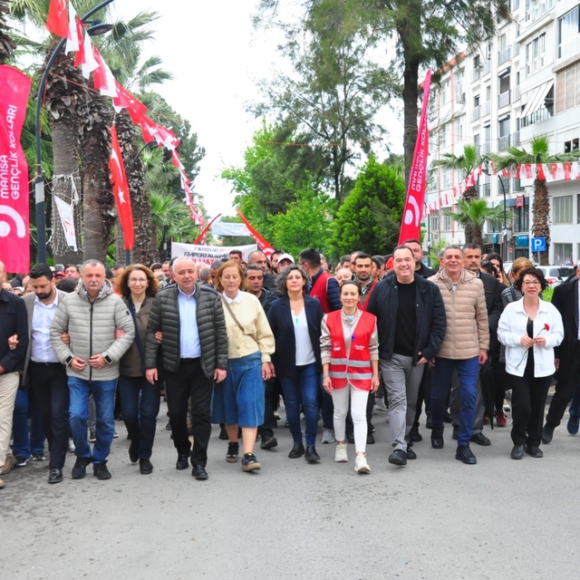 Manisa'da 1 Mayıs kutlaması