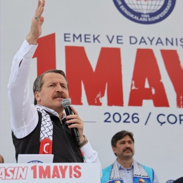 Memur-Sen Genel Başkanı Yalçın: 'Paylaşımda adalet, dünyada barış' diye hay...