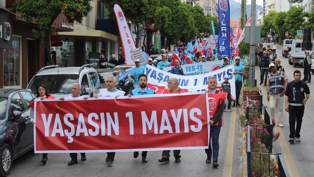 Aydın'da 'işçiler' için yürüdüler