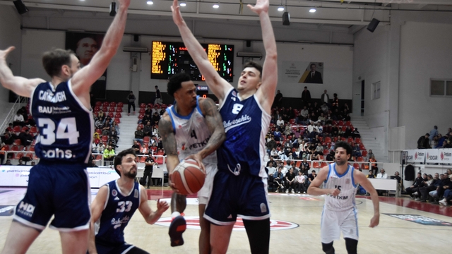 Basketbol Süper Ligi: Aliağa Petkimspor: 76 - Bahçeşehir Koleji: 95