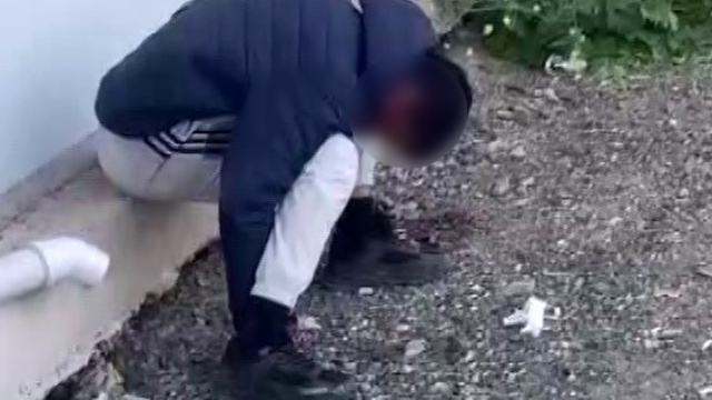Genci sokak ortasında zombiye dönüştürerek zehirleyen şahıslar yakalandı