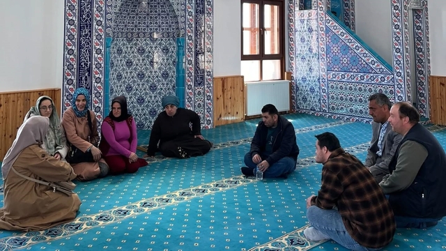 Bayburt'ta engelli vatandaşlar camide buluştu