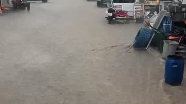Diyarbakır'ı sağanak vurdu