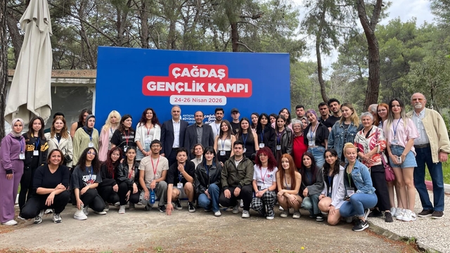 Büyükşehir'den Çağdaş Gençlik Kampı