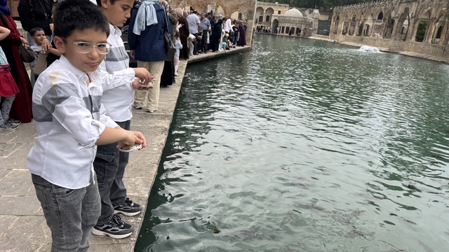 Balıklıgöl'de bahar yoğunluğu yaşanıyor