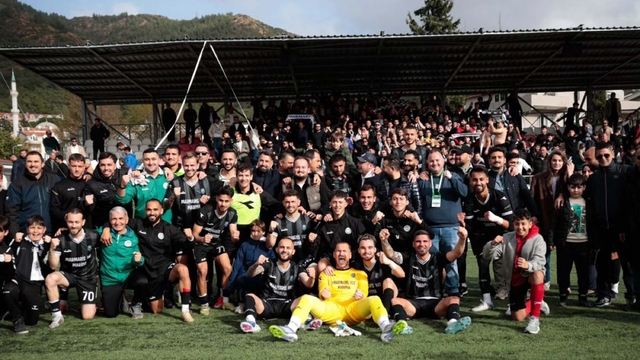 Marmaris FK liderlik için sahada