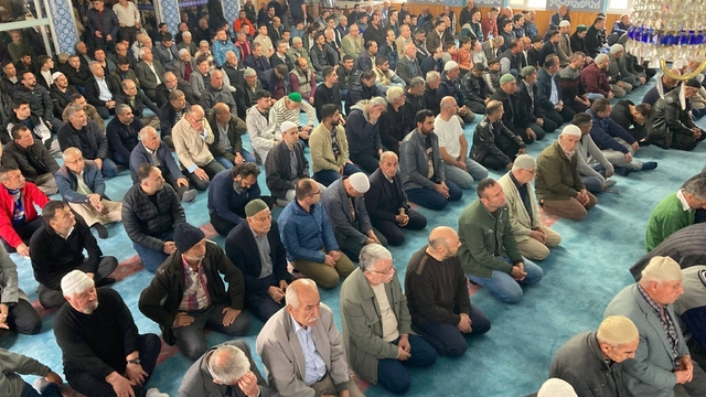 Dazkırı'da cami temeli atılıp, hacı adayları bilgilendirildi