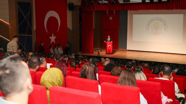 Hatay'da güvenli okul güvenli gelecek projesi hayata geçirildi
