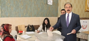 Malatya'da MESOB Genel Kurulu
Şevket Keskin yeniden başkan seçildi