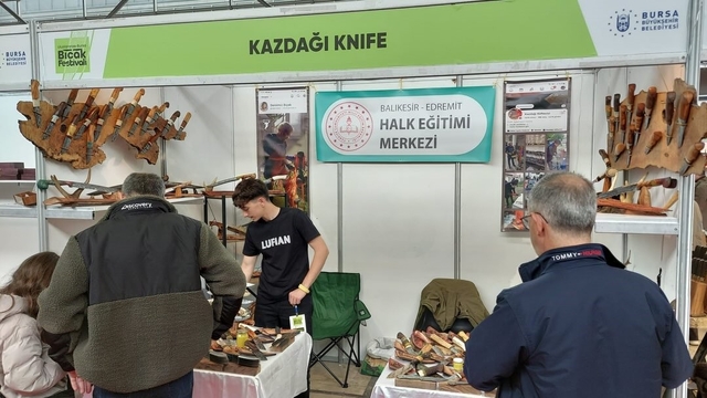 Edremit'in el yapımı bıçakları dünya vitrininde
Edremit Halk Eğitimi Merkezi uluslararası festivalde tam not aldı