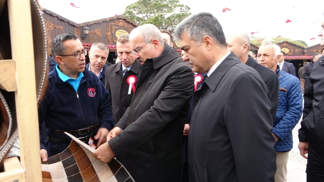 Çanakkale'de 'İşyurtları Ürün ve El Sanatları Fuarı' açıldı