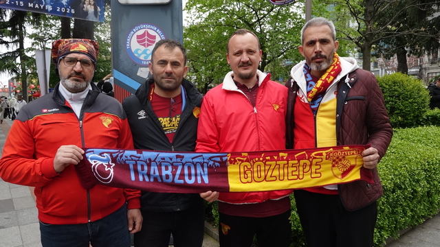 Trabzonspor-Göztepe maçı öncesi taraftarlar kent meydanında buluştu: Dostluk rekabeti gölgede bıraktı — image 2