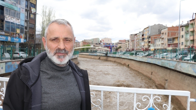Oltu çayı debisi yükseliyor
Kar sularının erimesiyle birlikte su debisi artıyor