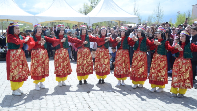 Muş'ta "8. Lale Festivali" düzenlendi