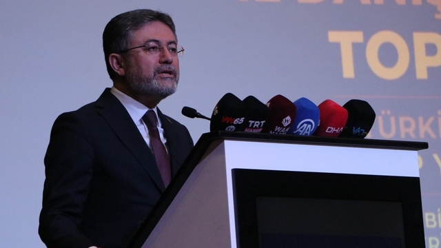 Bakan Yumaklı: "Soykırıma 'dur' diyen tek lider Erdoğan'dır"
