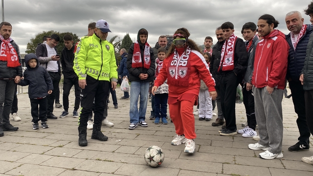 Samsun Emniyeti'nden Samsunspor - Galatasaray maçı öncesi alkol gözlüğü uygulaması