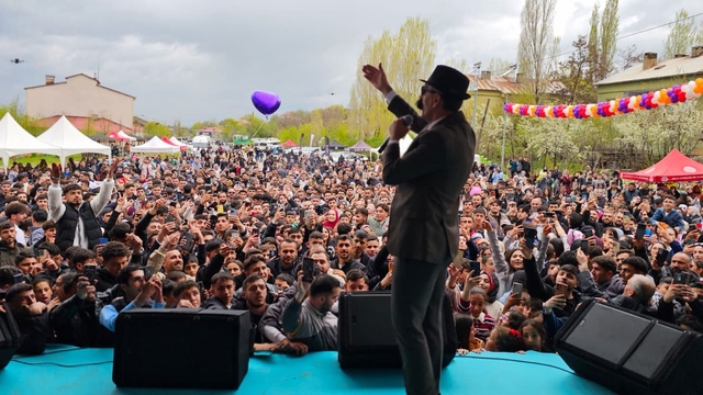 Muş'ta 8. Lale Festivali coşkuyla kutlandı