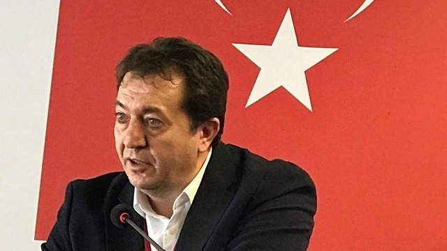 DAGC Başkanı Türkez: 'Daha özgür basın için meslek yasası şart'