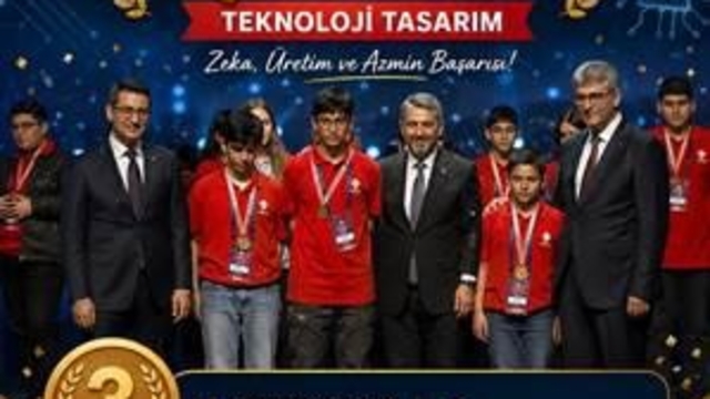 Faik Güngör Ortaokulu'ndan gururlandıran başarı
Faik Güngör Ortaokulu öğrencisi Türkiye üçüncüsü oldu