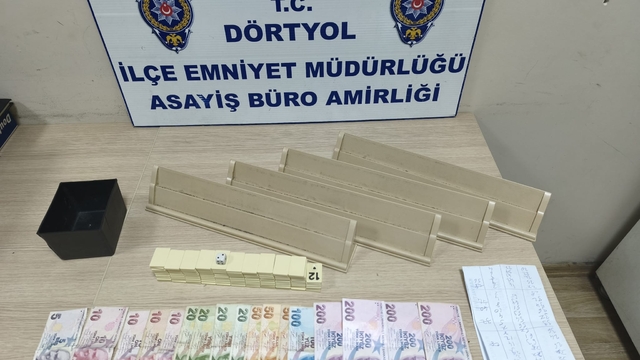 Dörtyol ilçesinde kumar oynayan 2 kişiye 23 bin 208 lira ceza kesildi