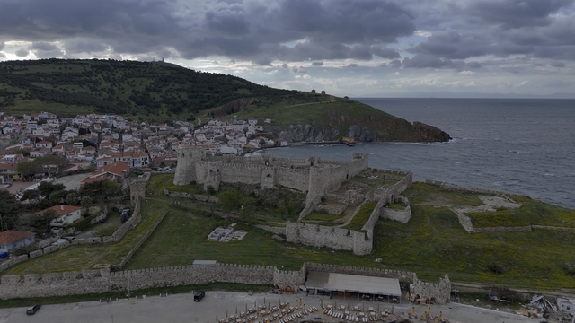 Kuzey Ege'nin turizm merkezi Bozcaada 3 günlük tatilde yüzde 70 doluluk oranına ulaştı