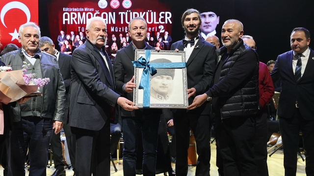 Sivas'ta THM korosu konser verdi