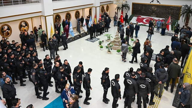 Mersin'e atanan Manisa Emniyet Müdürü Aktaş'a veda töreni düzenlendi