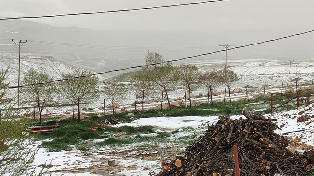 Antalya'nın yüksek kesimlerinde kar ve dolu etkili oldu
