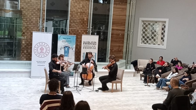 25. Afyonkarahisar Klasik Müzik Festivali'nde "Suk Quartet" konser verdi