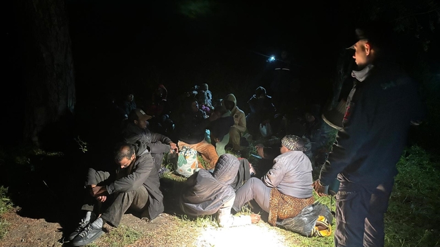Balıkesir'de 29 düzensiz göçmen yakalandı