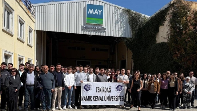 Tekirdağ NKÜ öğrencileri tohum firmasını ziyaret etti