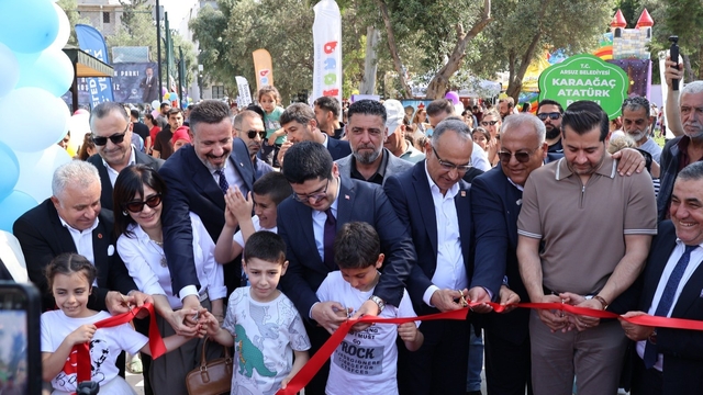 Arsuz'da Atatürk Parkı'nın açılışı gerçekleştirildi