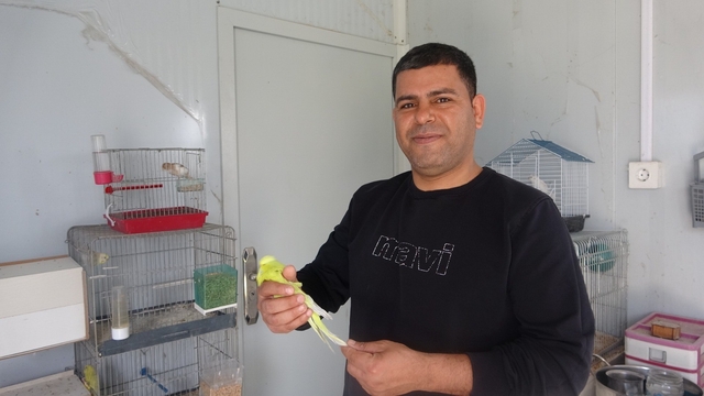 Doğadan yakaladığı kuşla başlayan merakını 30 yıldır sürdürüyor