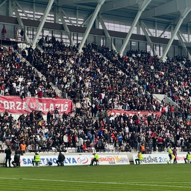Elazığspor'dan taraftarlara çağrı: Bordo-Beyaz renklerle tribünde yer alalı...