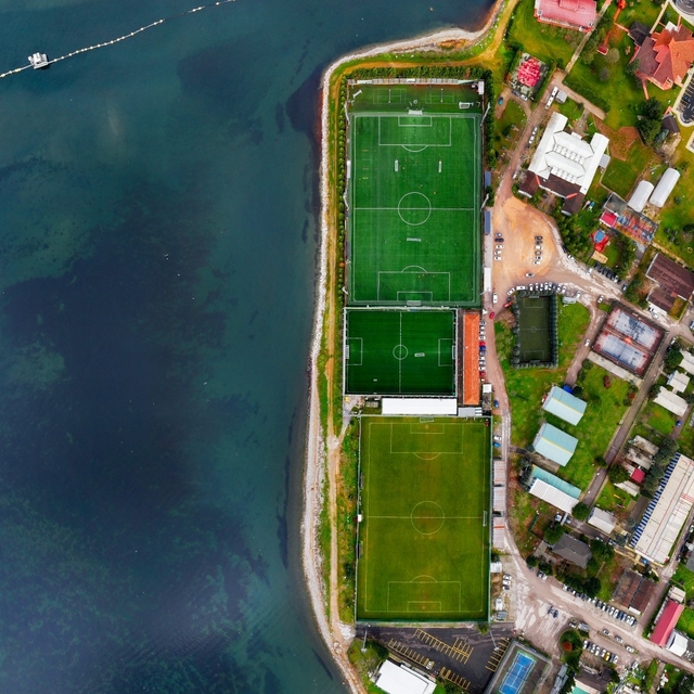 İzmit'te sahil şeridi eğitim, spor ve sosyal projelerle yeniden şekilleniyo...