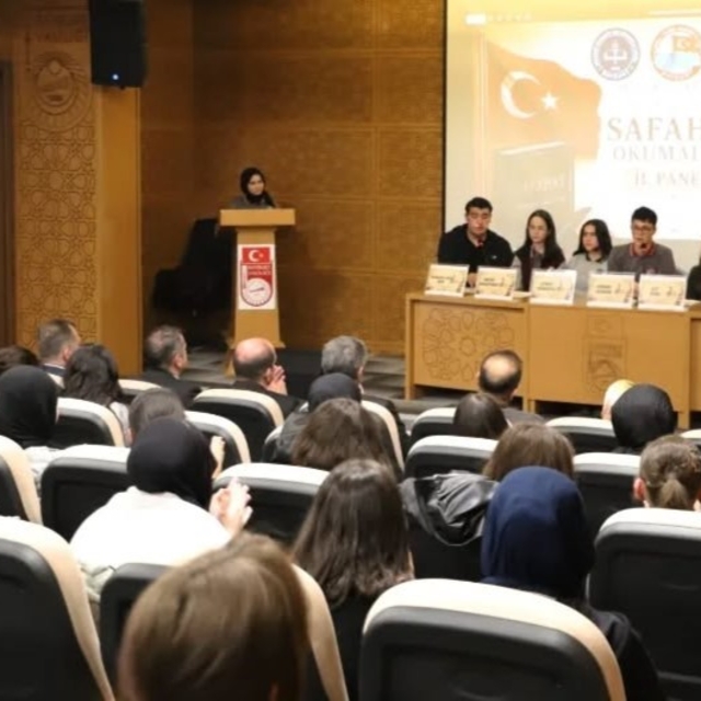 Bayburt'ta öğrenciler Safahat'ı yorumladı