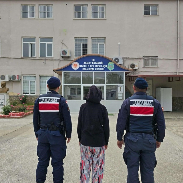 Hırsızlık suçundan aranan şahıs Nazilli'de yakalandı