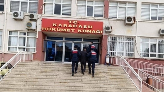 Karacasu'da ruhsatsız silahlar ve tarihi eserler ele geçirildi