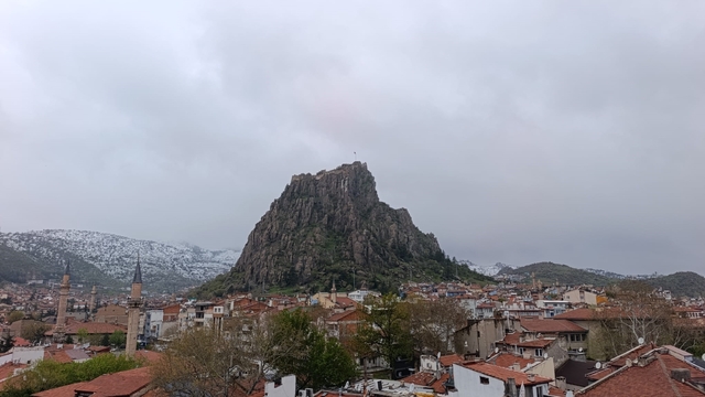 Afyonkarahisar'da kara kış geri geldi
