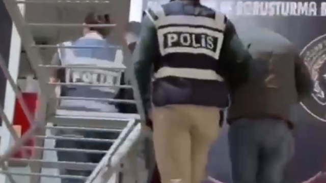 İzmir'de uyuşturucu operasyonu: 3 gözaltı
