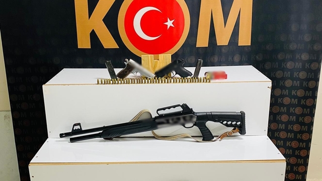 Van'da gümrük kaçakçılığı operasyonunda 4 tutuklama