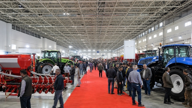 Tarımın kalbi Kuzey Ege'de atacak
Ayvalık'ta tarihi buluşma: Tarım ve hayvancılıkta yeni dönem
AGROAYVALIK 2026: Bölgenin talihini değiştirecek