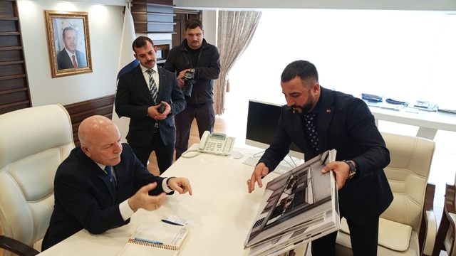 Emre Akdoğan'dan Başkan Sekmen'e ziyaret
Başkan Akdoğan, projelerini paylaştı