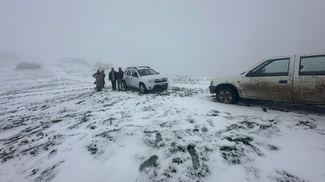 Amasya'da yaylada mahsur kalan aile kurtarıldı