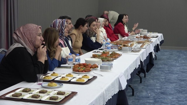 20 şehirden gelip, glutensiz hünerlerini sergilediler
Darıca'da lezzet dolu farkındalık
