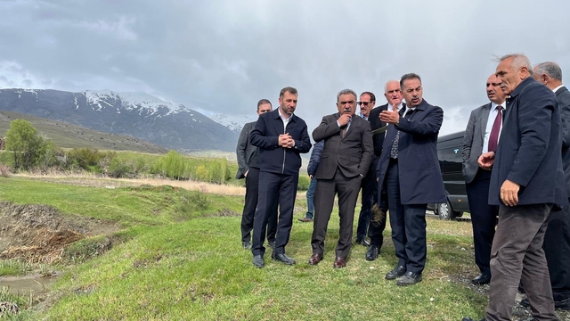 Erzincan'da Karakaya köyünde su kaynakları incelendi