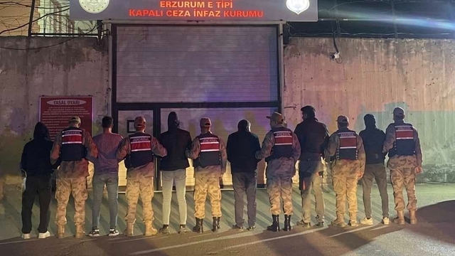 Erzurum merkezli 2 ilde düzenlenen uyuşturucu operasyonunda 7 zanlı tutuklandı