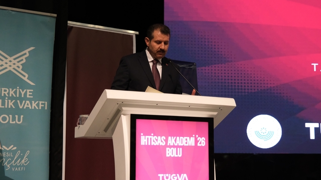 Milli Savunma Bakan Yardımcısı Ayhan: "Cephelerde savaşlar bitti, akıllı savaşlar olacak"
"Bu coğrafyada ayakta kalmak için buna ihtiyaç var"