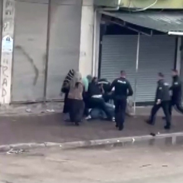 Adana'da sokak ortasında kavga: Polis havaya ateş açtı